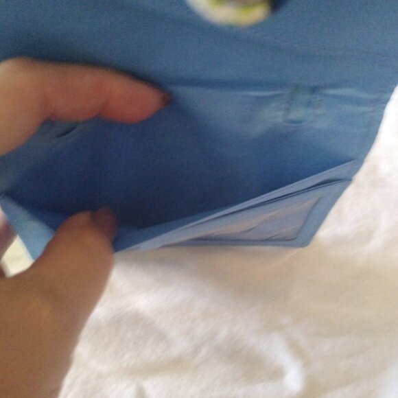 Vera Bradley Snap ID Wallet, Blueberry Blooms - Picture 4 of 9